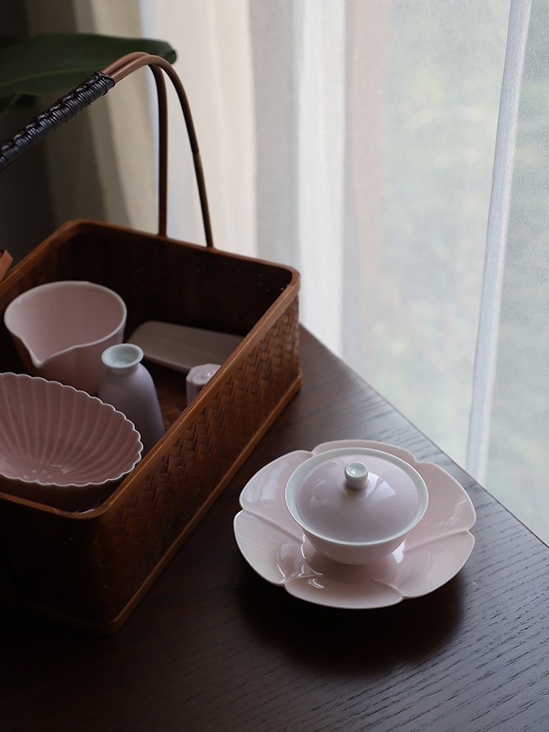 Light Pink Series Ercai Gaiwan Girls Tea Set Chinese Solid Color Jingdezhen Ceramics - Teapots & Teacups - Porcelain Pink