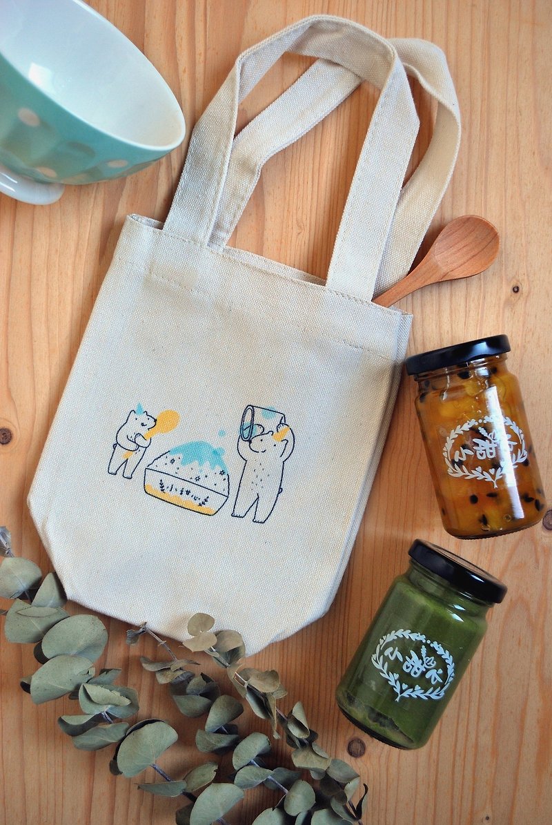 Polar bears love to eat ice! Fruit / spread sauce two into the gift bag - Oatmeal/Cereal - Fresh Ingredients 
