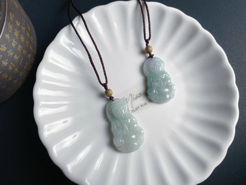 Natural Burmese Jade Jade Guanyin Bodhisattva Gift Jade Pendant Necklace Charm for Peace and Health - สร้อยคอ - หยก สีเขียว