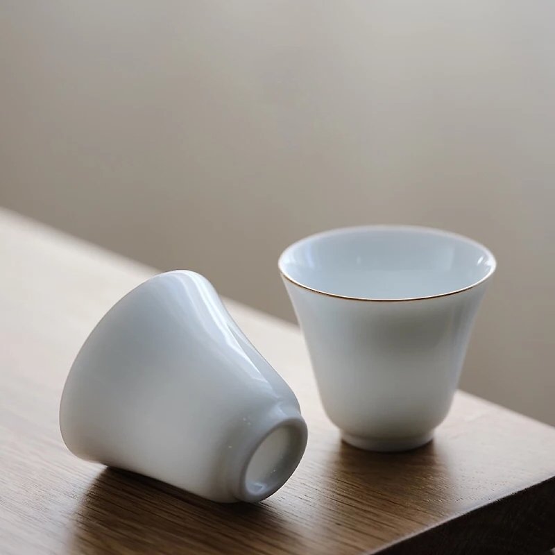 Hearing|Jingdezhen sweet white tea cup simple shape white porcelain traced light gold tea cup - Teapots & Teacups - Pottery 