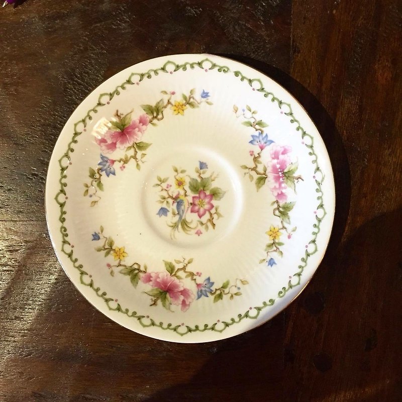UK small-cap system retro floral - Small Plates & Saucers - Porcelain 