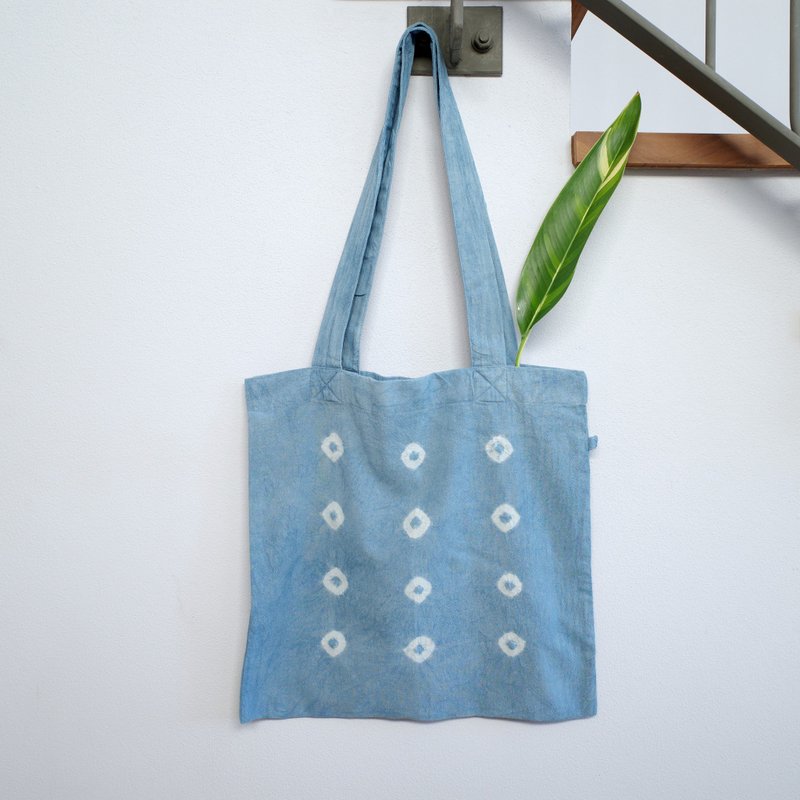 Blue dot tote bag / natural indigo dye - 手提包/手提袋 - 棉．麻 藍色