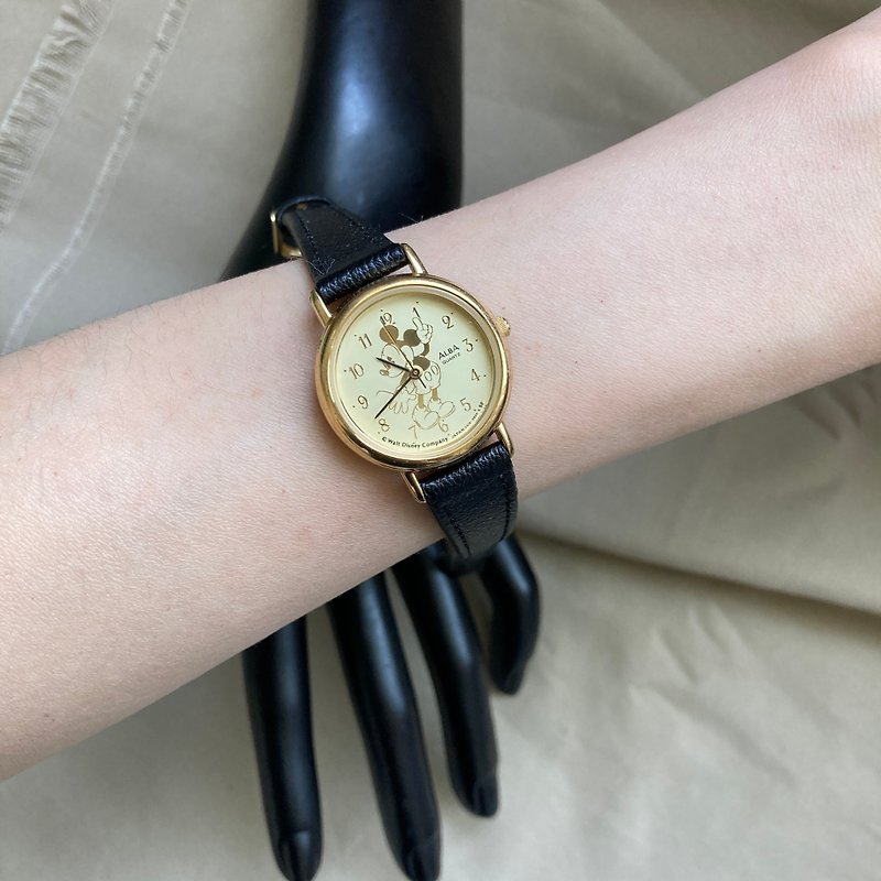 ALBA Walt Disney 聯名 米奇米老鼠 金色錶盤 真皮錶帶 古董錶 - 女錶 - 其他金屬 金色