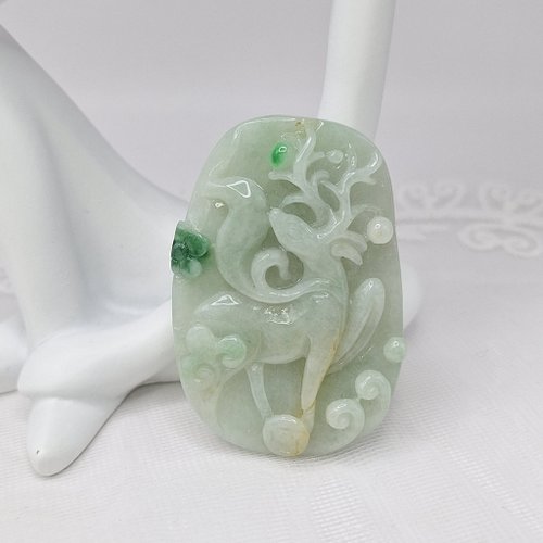 緣圓翡翠 福祿雙全飄花灑金梅花鹿 | 天然緬甸玉A貨翡翠
