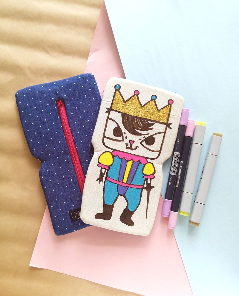 Handmade Hand paint cat Bo Bo king pencil case beauty bag storge bag  - กล่องดินสอ/ถุงดินสอ - ผ้าฝ้าย/ผ้าลินิน ขาว