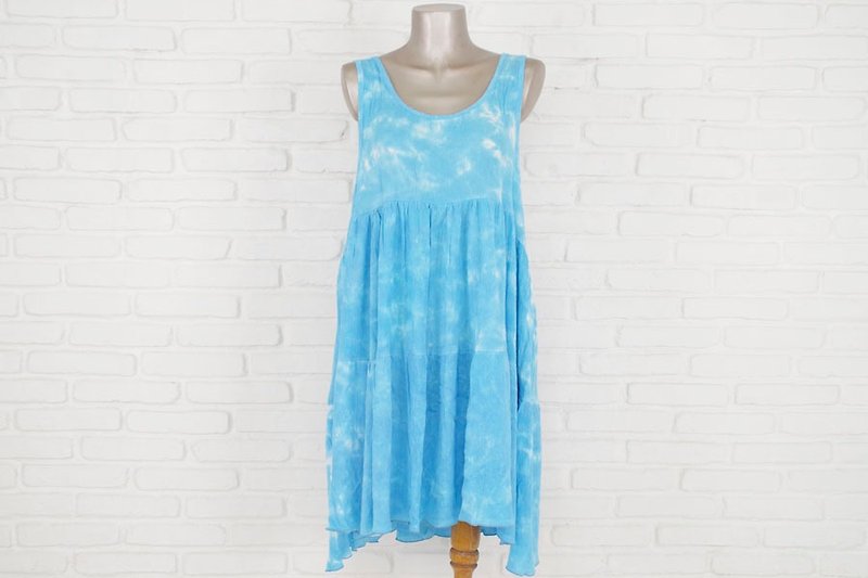 Uneven dyed tank top tiered beach dress <Blue> - ชุดเดรส - วัสดุอื่นๆ สีน้ำเงิน