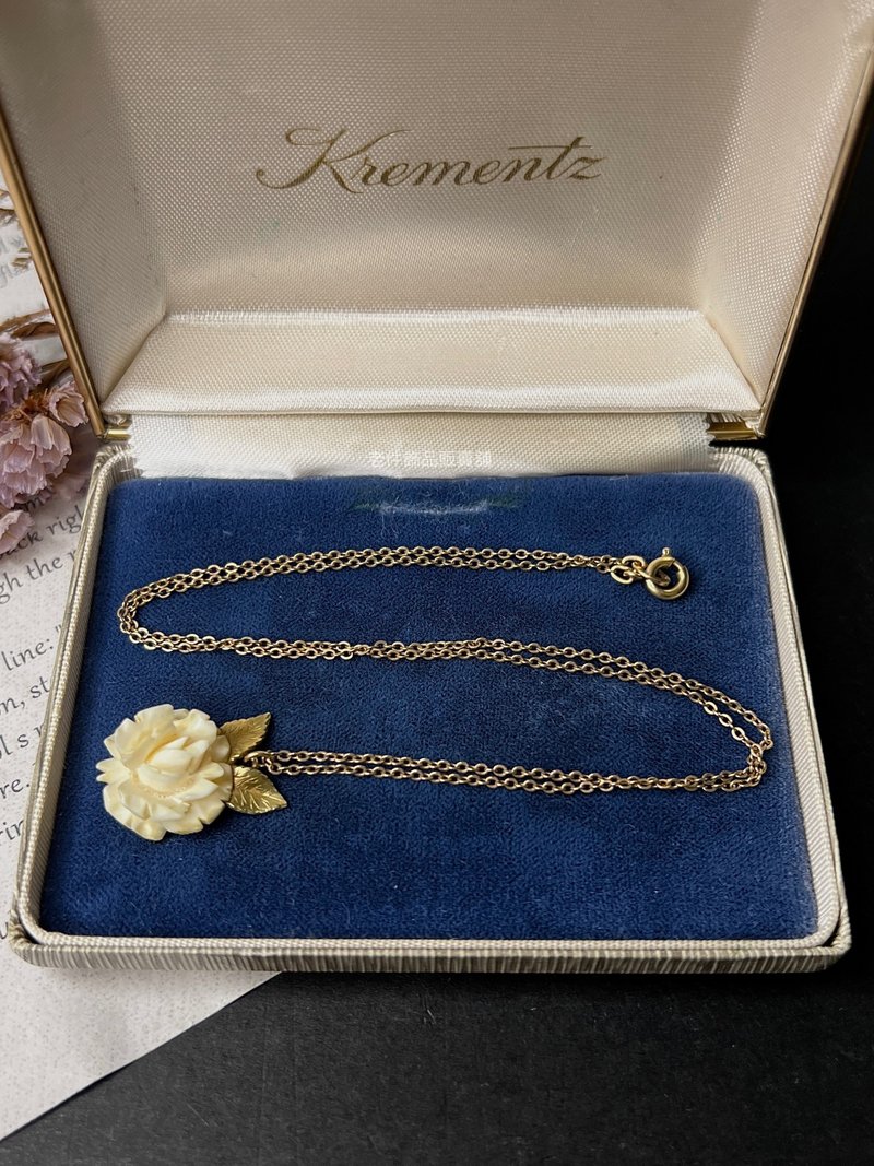 Krementz 14K包金手雕白玫瑰項鍊-海報款 - 項鍊 - 貴金屬 白色