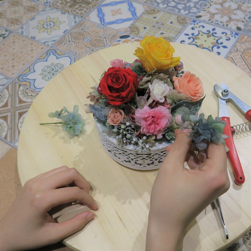 【每月驚喜課程】【一人成班】花藝手作方案 附下午茶 - 植栽/花藝 - 植物．花 