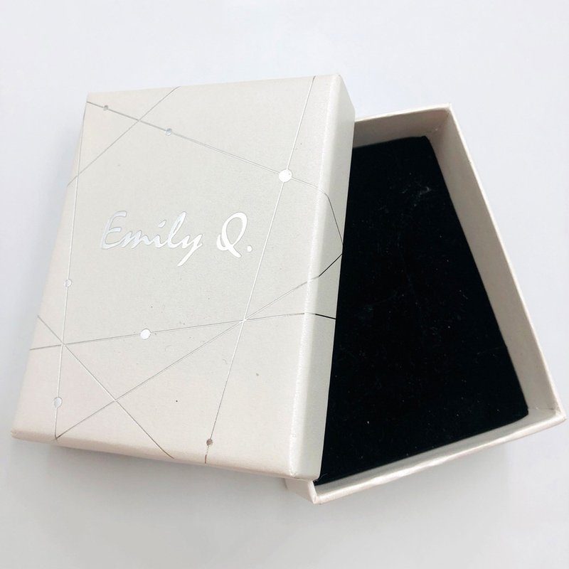 母親節禮物EmilyQ品牌飾品盒 | 禮物盒、包裝盒、送禮、手作禮物 - 包裝材料/包裝紙 - 紙 白色