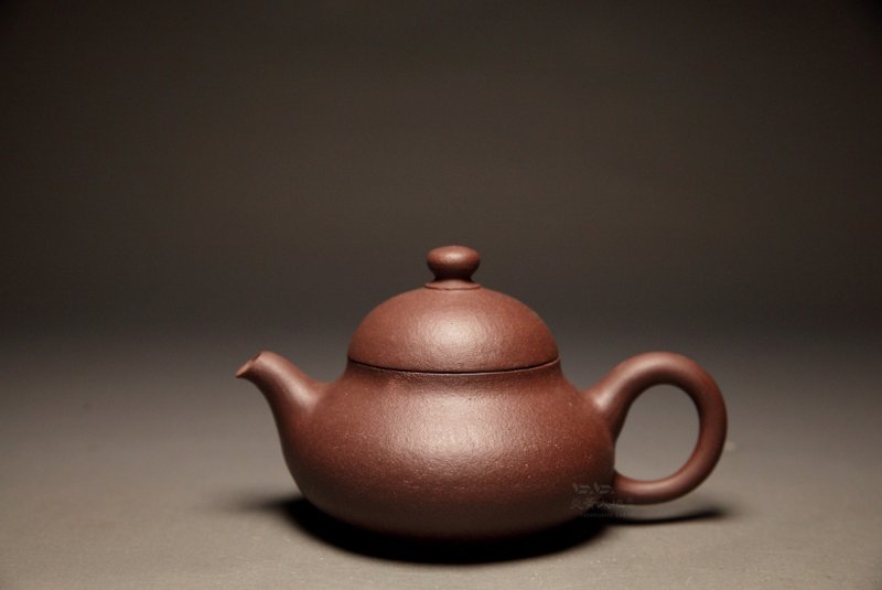 【鶯歌工藝製壺】炎黃大地藝術 龍山堂  四號深井底槽清100cc R1 - 茶壺/茶杯/茶具 - 陶 紅色