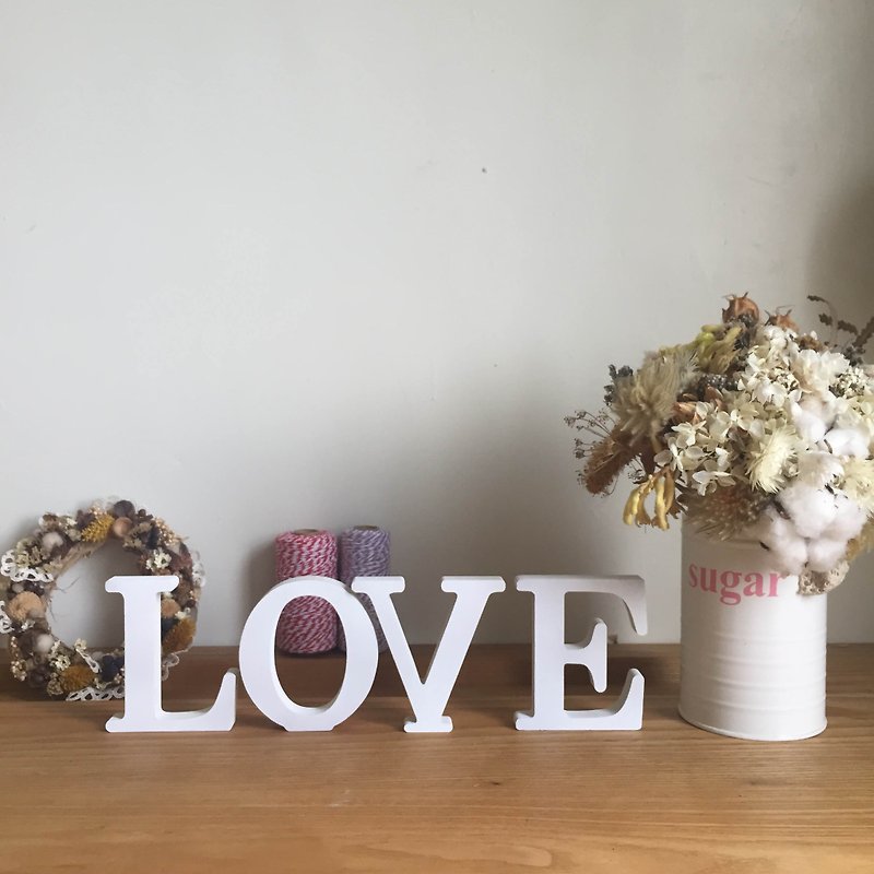 Wooden alphabet home decorations wedding decoration wedding photography props LOVE / uneven whitewashed version - ของวางตกแต่ง - ไม้ สีนำ้ตาล