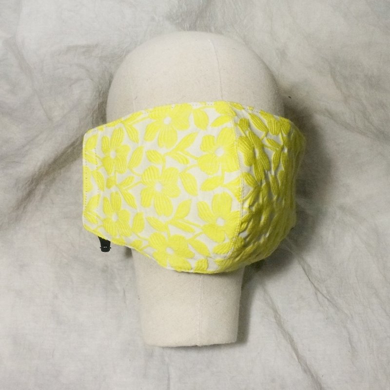 Sienna蠶絲裡立體口罩 - 口罩/口罩收納套 - 棉．麻 黃色