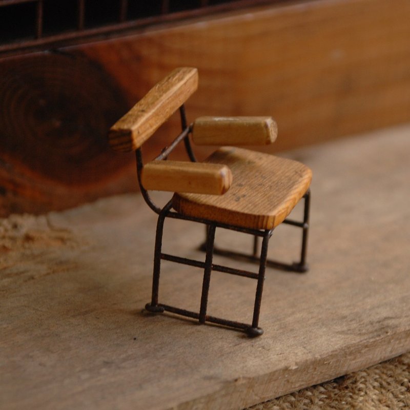 Christmas gift handle wooden chair - handmade. Iron. Wood / birthday. Valentine ceremony - ของวางตกแต่ง - ไม้ สีนำ้ตาล