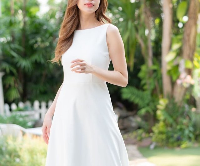 Plain white dress minimal wedding dress gown Shop ameliadress One Piece Dresses Pinkoi