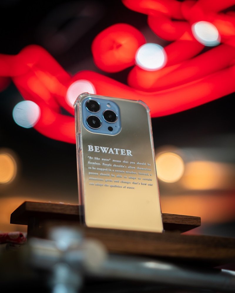 【Stay Dreaming聯乘獨家設計】Be Water鏡面手機套 iPhone Case - 手機殼/手機套 - 塑膠 綠色