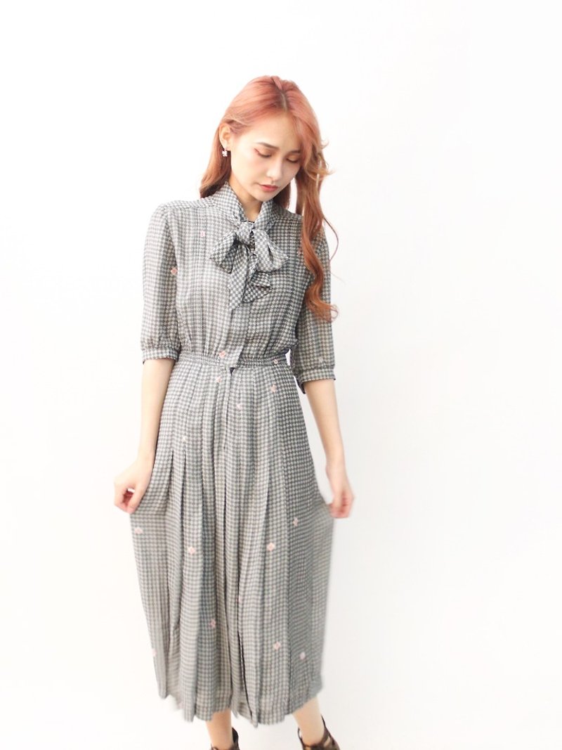 日本製復幾何圖形灰色格紋格子領結短袖古古著洋裝 Japanese Vintage Dress - 連身裙 - 聚酯纖維 灰色