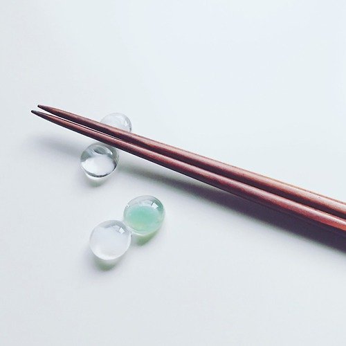 Sq glass 玻璃筷架 白綠 一對兩個