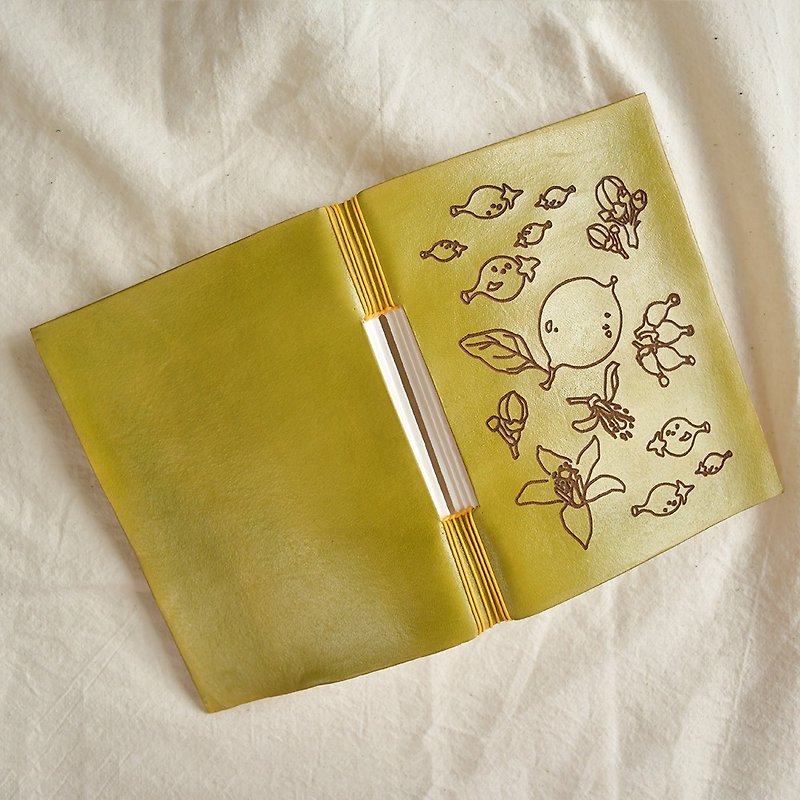 Leather-a whole cover | Customized handmade book-cover - สมุดบันทึก/สมุดปฏิทิน - หนังแท้ สีเขียว