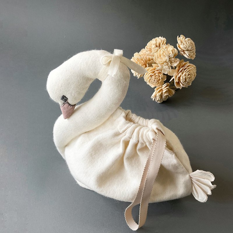 スワンポーチ　白鳥巾着　オーガニックコットン - トート・ハンドバッグ - コットン・麻 ホワイト