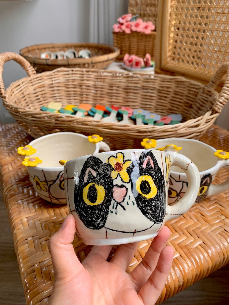 Black Cat Cup with Flower - 花瓶/花器 - 陶 黑色
