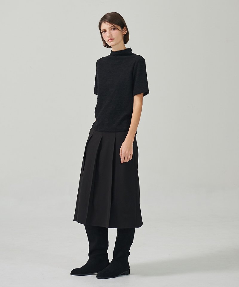 Pleats Midi Skirt Black - กระโปรง - วัสดุอื่นๆ สีดำ