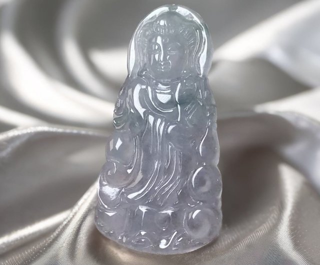 ビルマ翡翠観音様置物❣️天然翡翠　縁起物　贈答品  家庭円満　運気上昇❣️ ビルマ翡翠観音様置物❣️天然翡翠 縁起物 贈答品 家庭円満 運気上昇