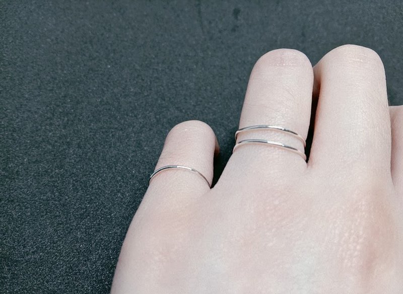 防小人 招好運  純銀 細緻 簡約 百搭 手作 客製化 線戒 純銀戒指 - 戒指 - 其他金屬 銀色