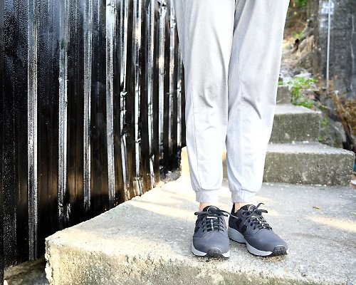 PUHU 彪琥 - 有型又好行的第一首選 MIT 【戶外防水健行運動鞋-女款灰黑色】郊山健行 防水 輕量 耐磨