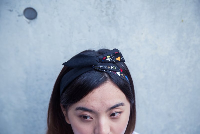 Ma Di Si / black triangle / soft iron wire headband headband - ที่คาดผม - ผ้าฝ้าย/ผ้าลินิน 