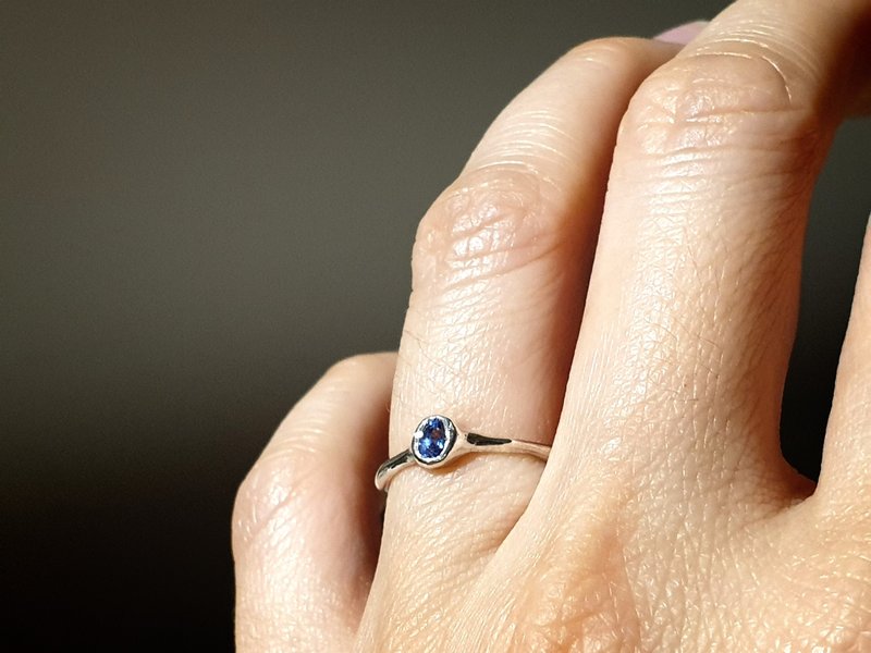 Oˋre Jewelry 設計師款 天然藍寶石戒指 925純銀 可客訂製 - 戒指 - 寶石 