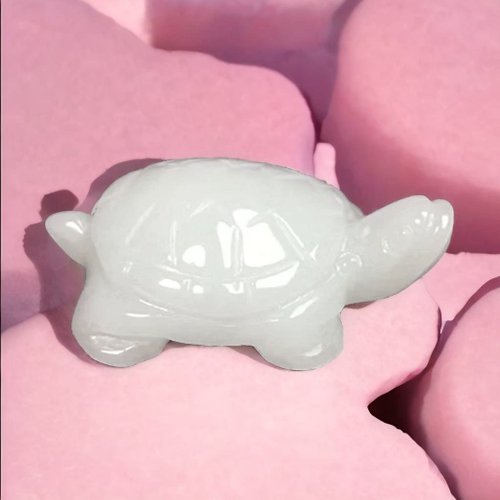 縁起と長寿】ホワイトビルマ産翡翠亀の置物 | ギフト | - ショップ