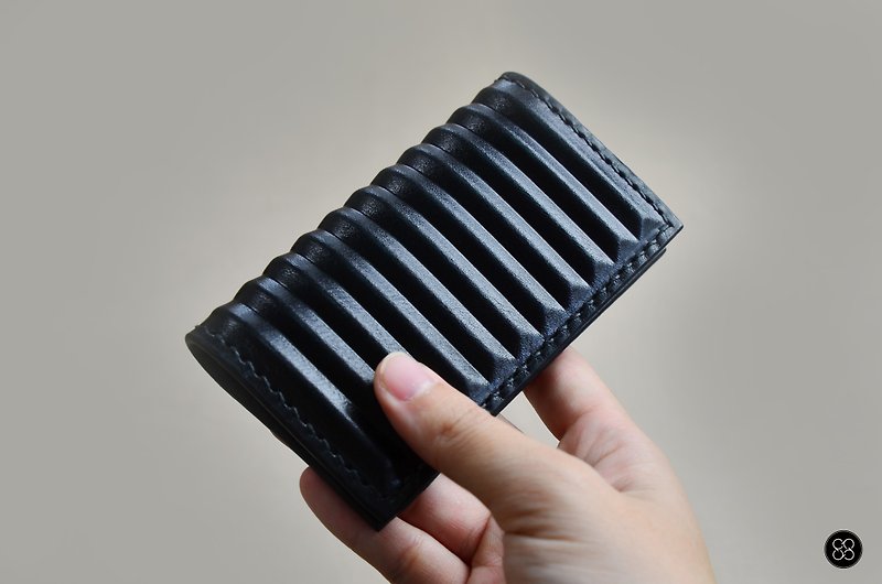 立体レザーグレイン名刺入れ-ストレートグレイン（ブラック） - 名刺入れ・カードケース - 革 ブラック