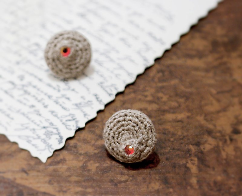 Crochet Linen Stud Earrings with Fireopal Swarovski Crystals - 耳環/耳夾 - 繡線 卡其色