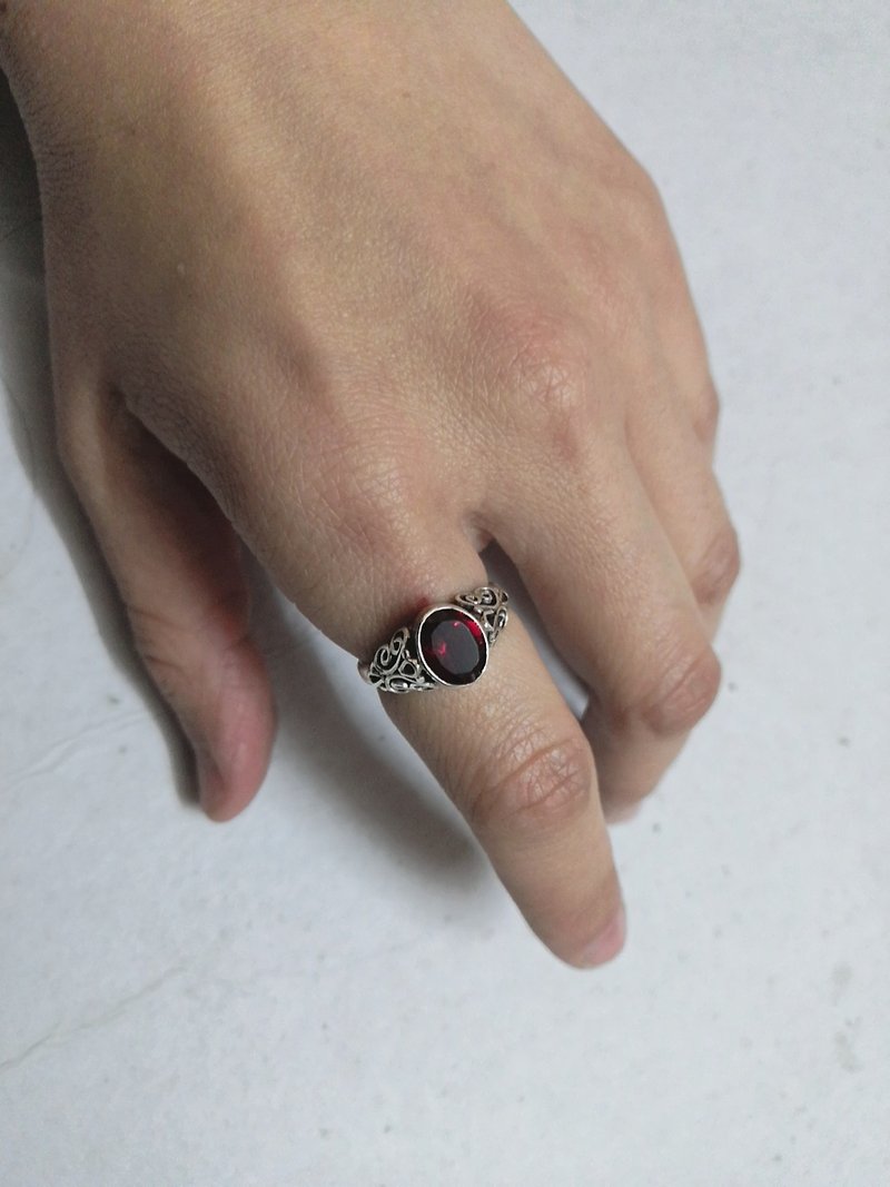ガーネット指輪手作りネパール92.5％シルバー - リング - 半貴石 