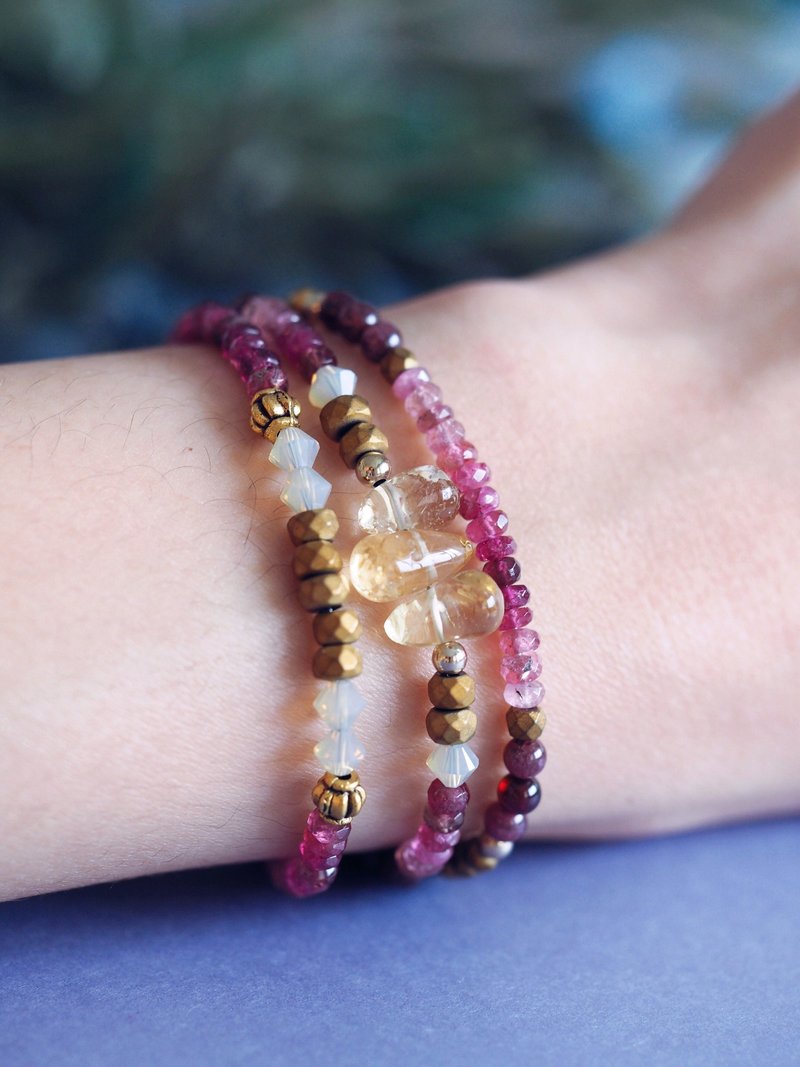 Garnet & Citrine antique gold beaded bracelet/ Delicate crystal bracelet - 手鍊/手環 - 寶石 金色