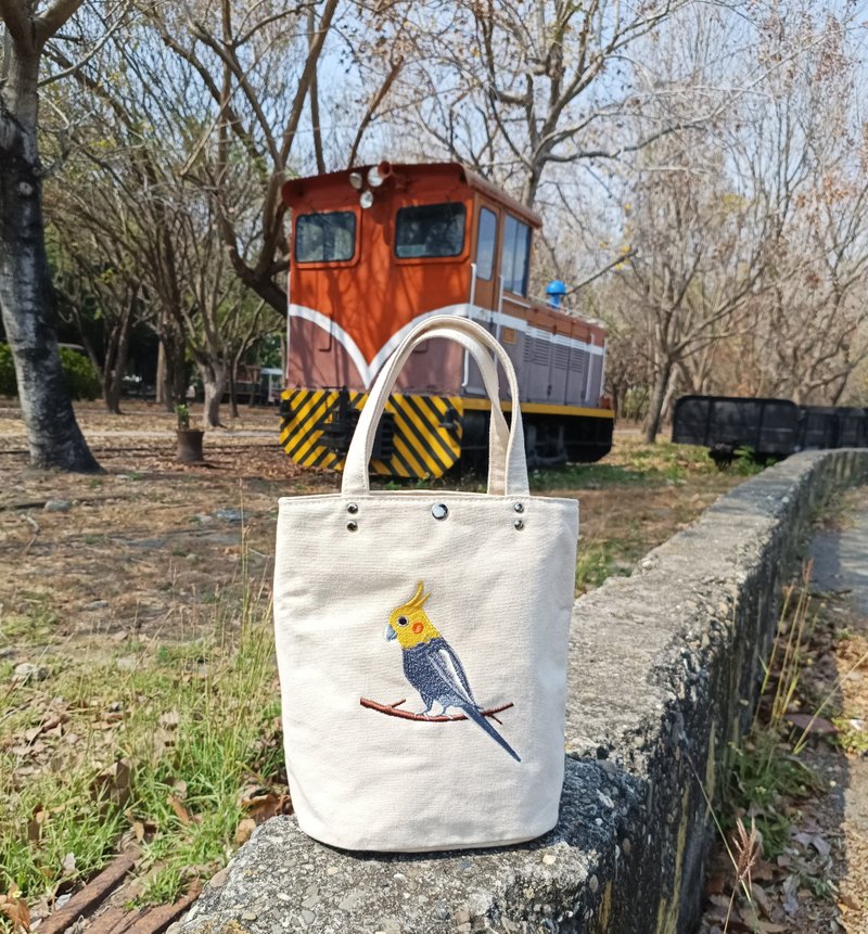 Cockatiel embroidered small tote bag embryo cloth bag tote bag - กระเป๋าถือ - ผ้าฝ้าย/ผ้าลินิน 