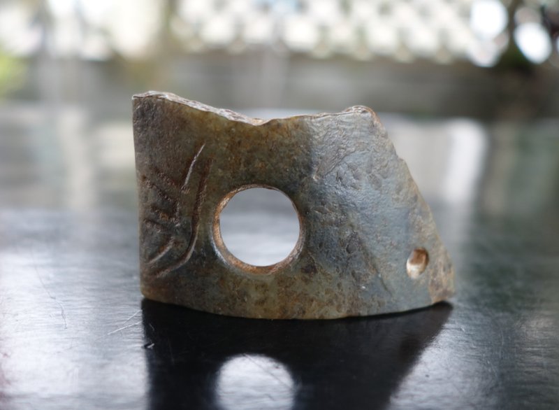 翡翠古代翡翠22.2g文化時代高古代翡翠旧翡翠新石器時代の翡翠翡翠の壁 - チャーム - 翡翠 カーキ