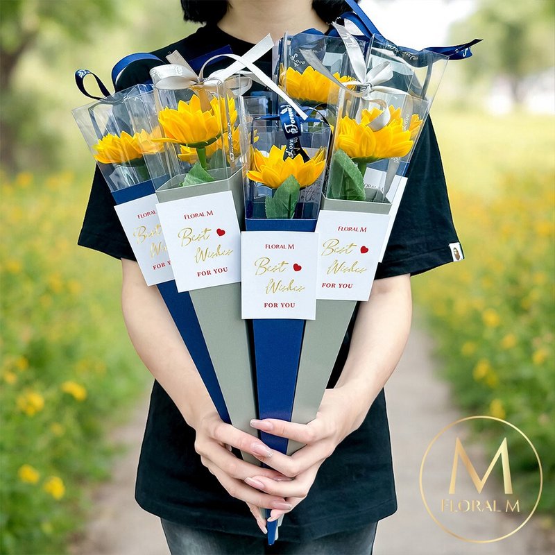 Best wishes freesia sunflower perfume flower texture gray - ช่อดอกไม้แห้ง - พืช/ดอกไม้ สีเทา