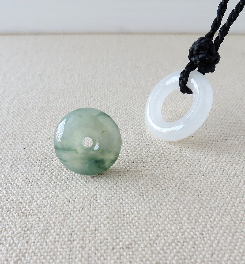The birth year [Peace ‧ Ruyi] ice floating flower emerald silk wax line necklace*BB02*[four shares] - Necklaces - Gemstone Green