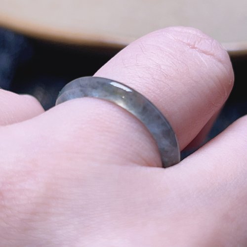 瓔珞珠寶盒 E.L.Jewelry Box 【求‧緣】冰烏雞翡翠戒指戒圈 | 國際11圍 | 天然緬甸玉翡翠A貨
