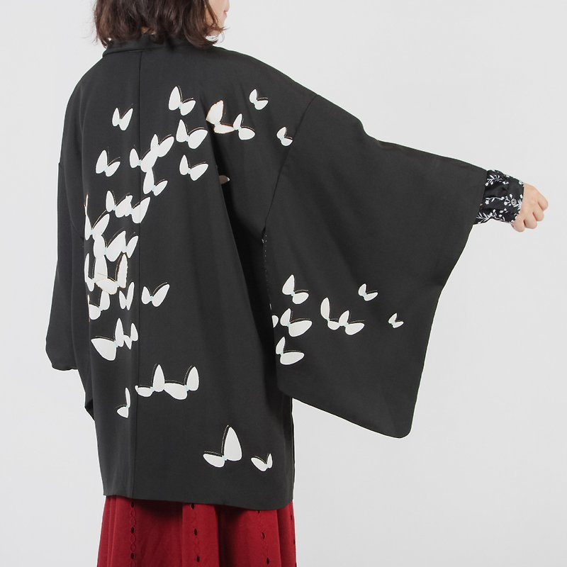 [古代の卵植物]蝶の夢着物の羽織り - ジャケット - ポリエステル ブラック