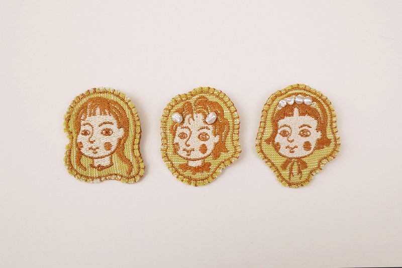 【Little Fairies】Girls embroidery brooch freshwater pearl leather- linen yellow - เข็มกลัด - ผ้าฝ้าย/ผ้าลินิน สีเหลือง