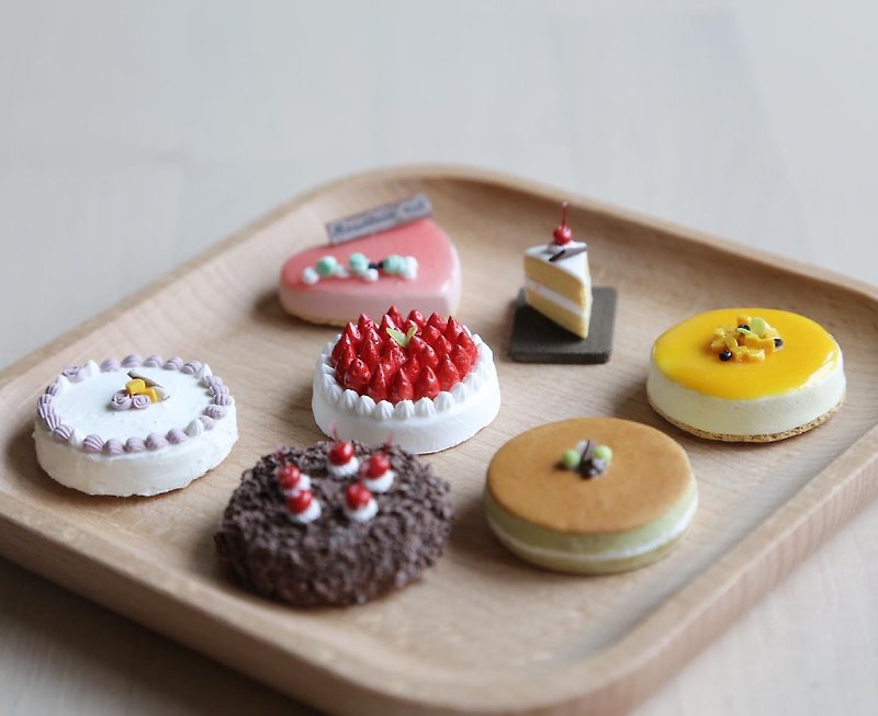 Miniature Cakes on a plate - Items for Display - Other Materials Multicolor