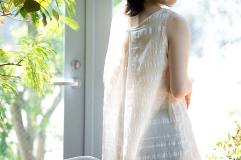 OrganicCotton &Linenボーダー　後ろタックのノースリーブブラウス - トップス - その他の素材 