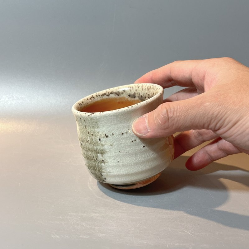 柴燒純瓷土主人杯 / 螺旋紋系列 / 小平凡手作 - 茶壺/茶杯/茶具 - 陶 