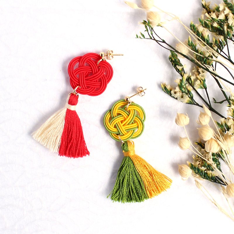 japanese style pierce earring / mizuhiki / japan / accessory /  tassel / autumn - 耳環/耳夾 - 絲．絹 黃色