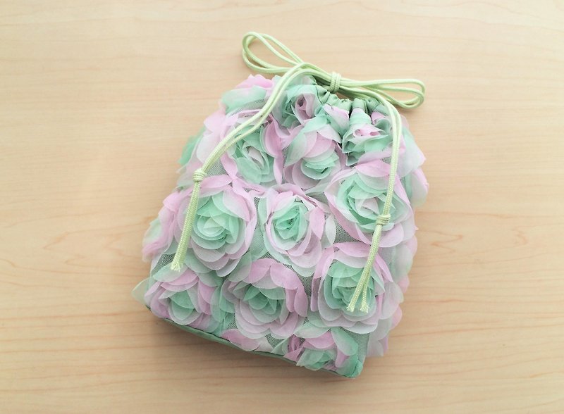 紗花刺繡束口袋 綠 × 粉紅 - 化妝袋/收納袋 - 壓克力 綠色