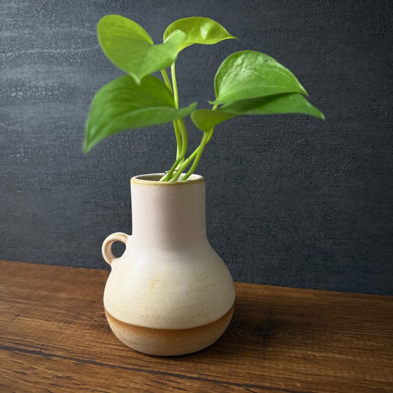 【 小丸花器 】  胖嘟嘟  櫻花粉釉 高10.5公分  花瓶   花器 - 花瓶/花器 - 陶 