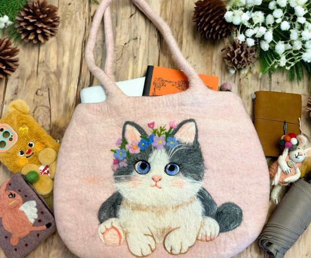 羊毛フェルト 猫 ハンドメイド リバフェニ 羊毛フェルト 猫 ハンドメイド リバフェニ