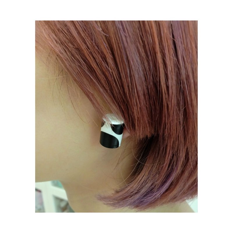 Paper earrings_Classic black and white medium-sized drum beads_PICCOLO same series can be exchanged - ต่างหู - กระดาษ ขาว